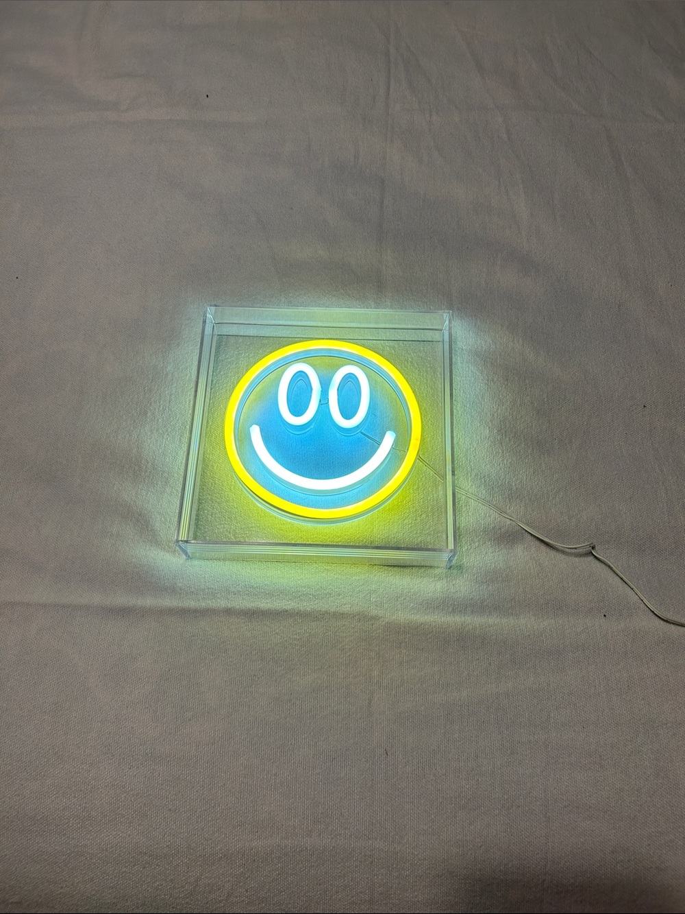 Smiley Face LED Neon Light - Yellow